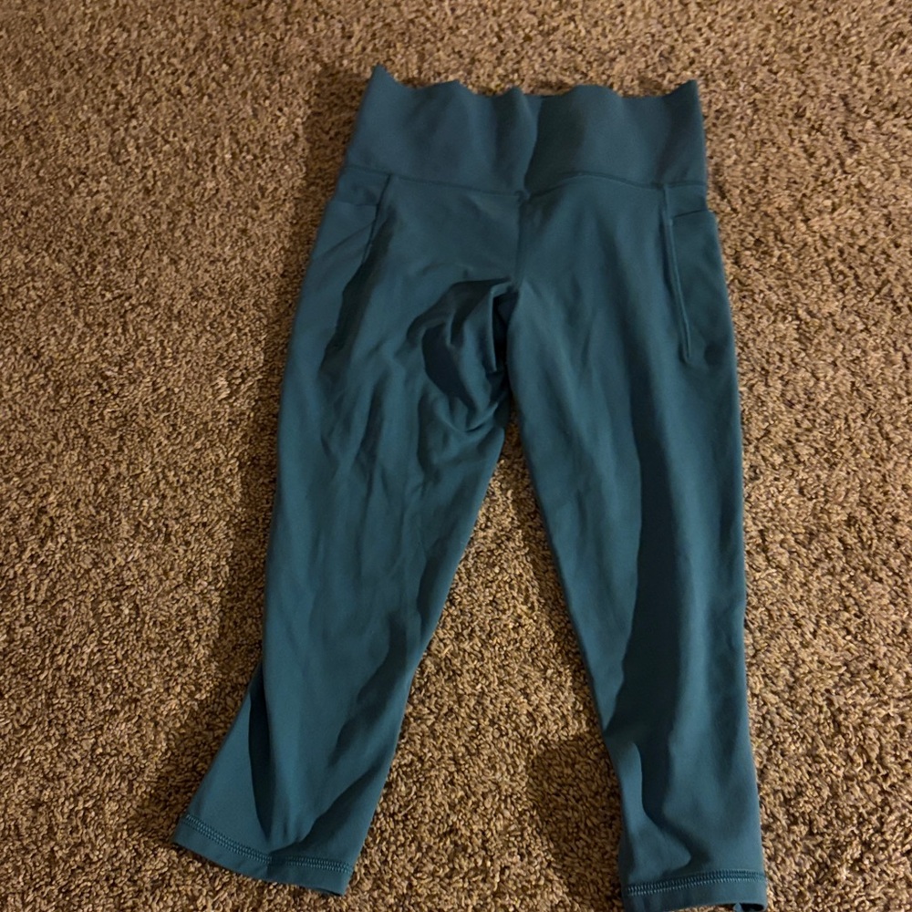 Athleta Teal Capri Leggings size XS!